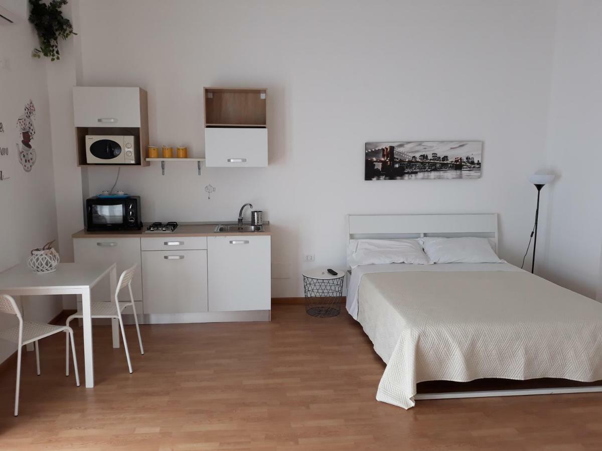 Fuga Romantica Vicino Al Mare - Rental Beb Balestrate Esterno foto